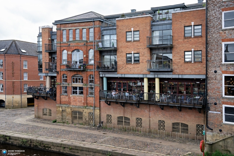 York 16
